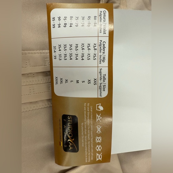 NWT Girdle 100% Colombian - Picture 12 of 14